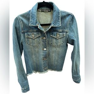 Cyclone Women’s Blue Jean Jacket Size Medium‎